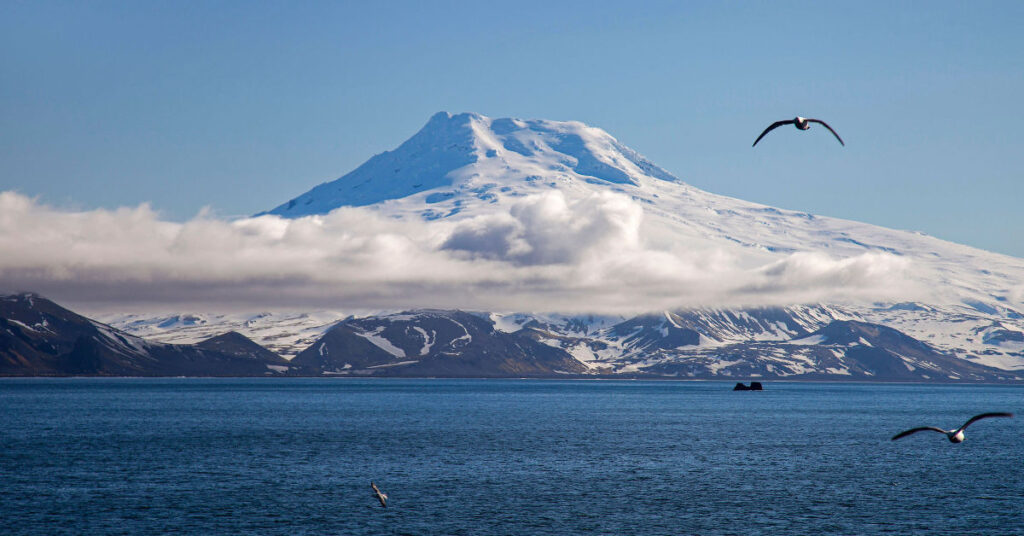 beerenberg volcano