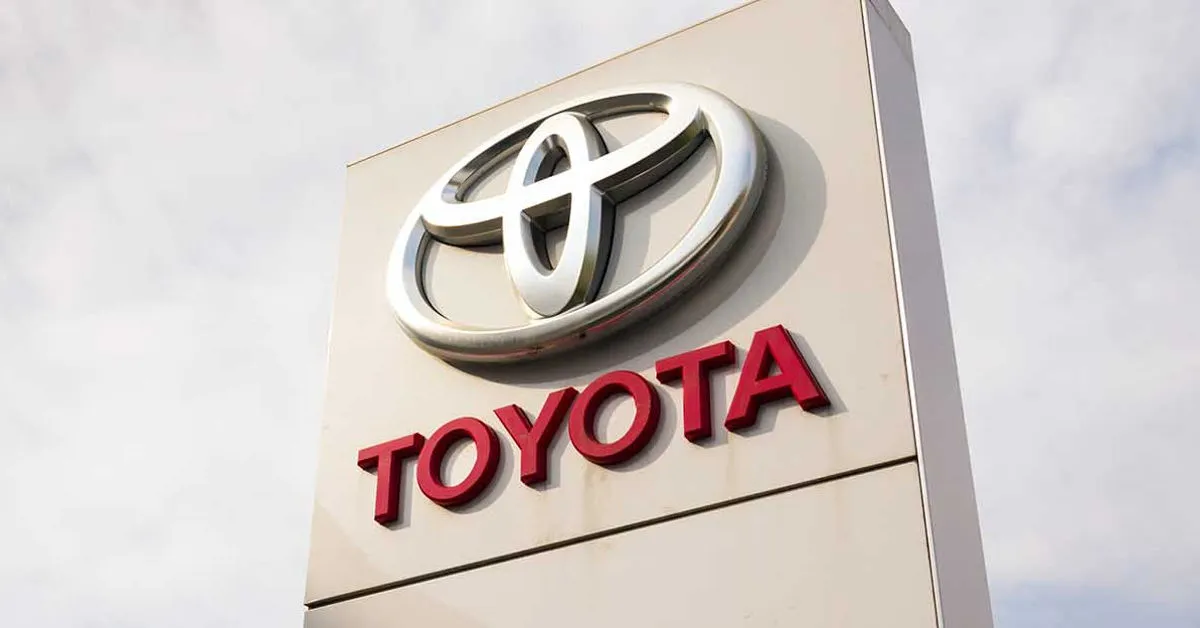 toyota logo